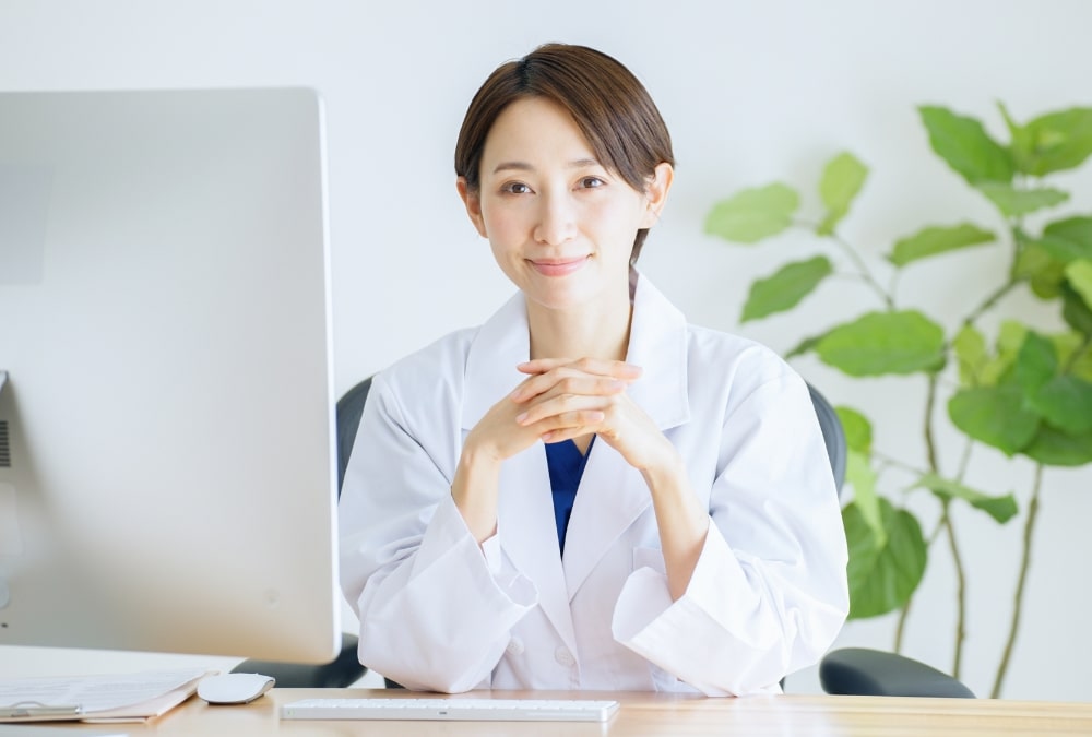 医師